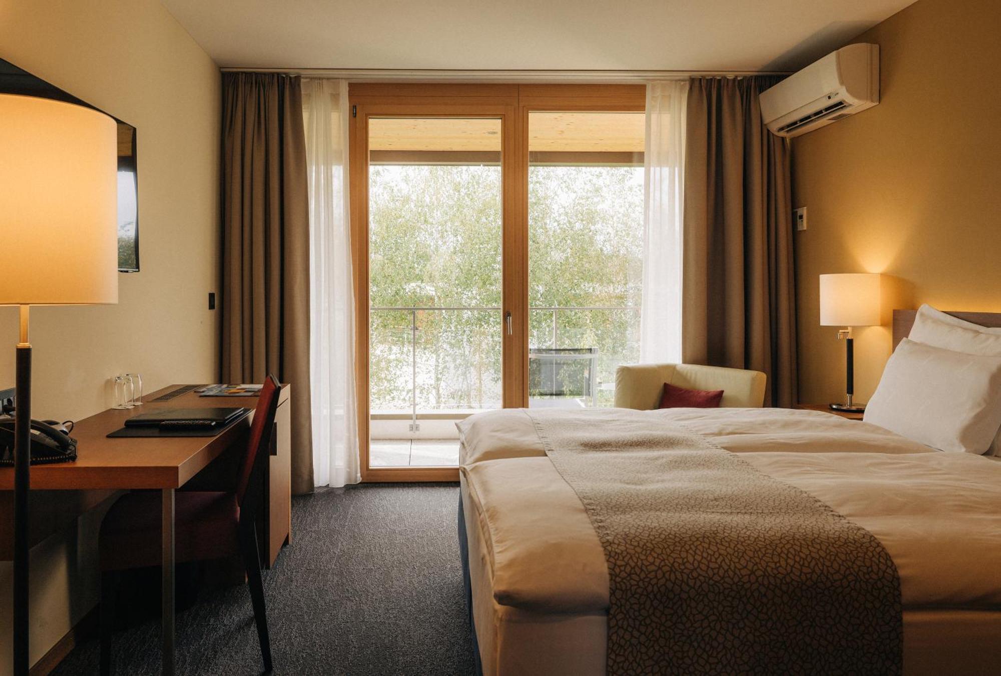Deltapark Vitalresort**** Thun Zewnętrze zdjęcie